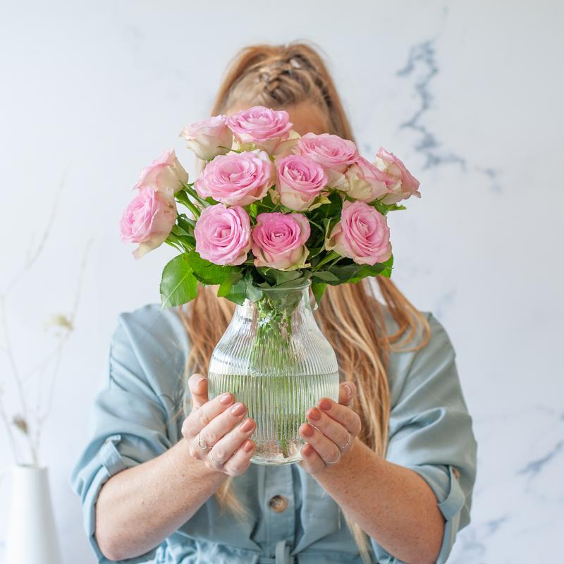 Sweet roses - roze rozen in brievenbuspakket